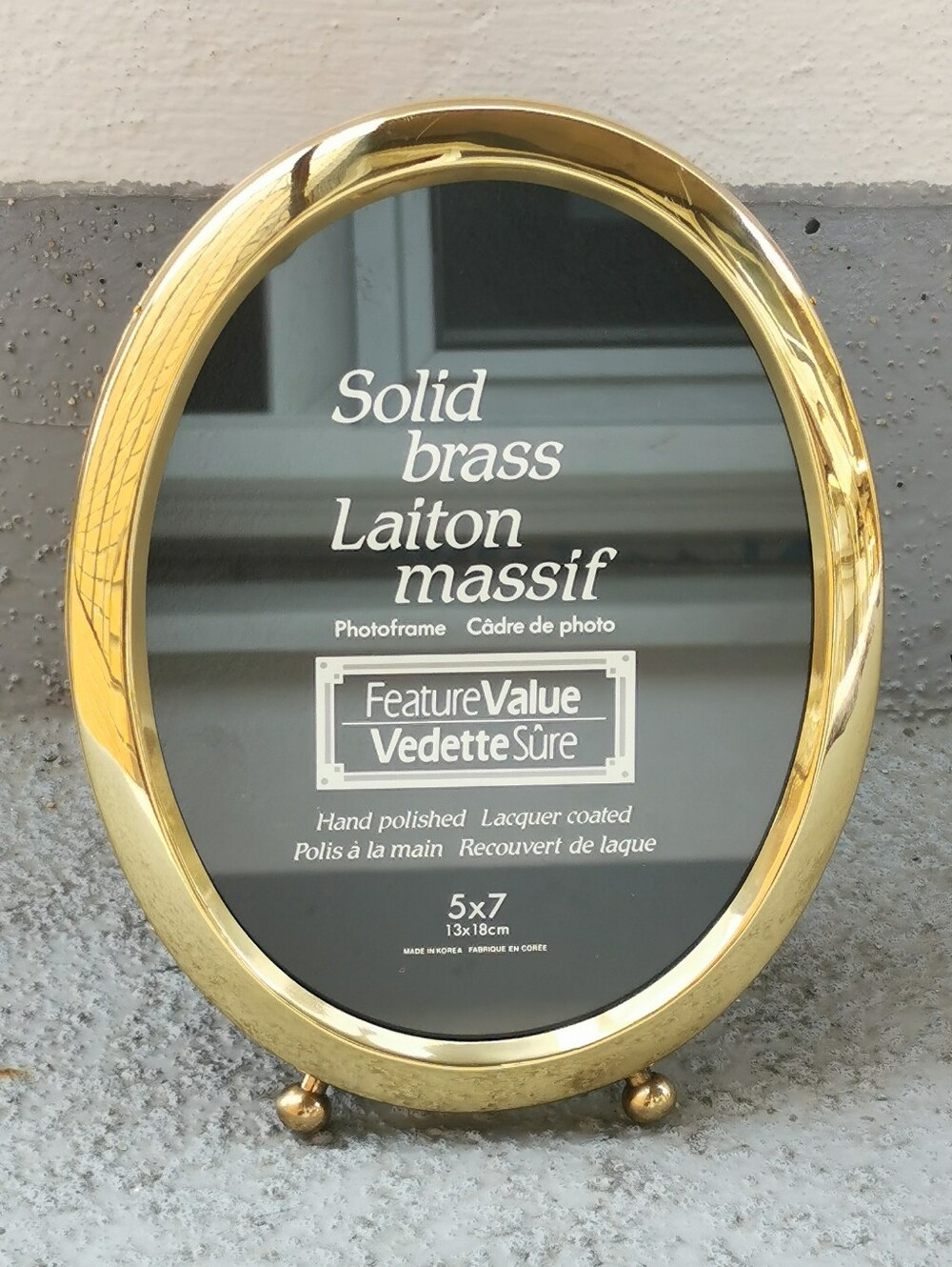 Vintage Oval Brass Photo Frame 5x7 Made in Korea Black Velvet Easel